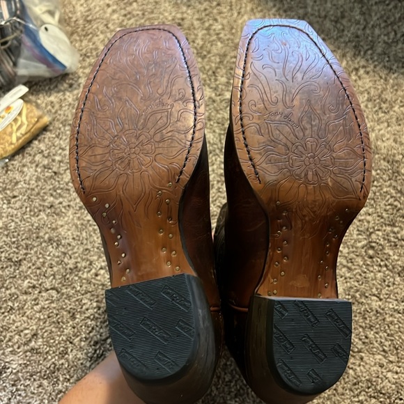 Tony Lama Cowboy Boots - Picture 3 of 9